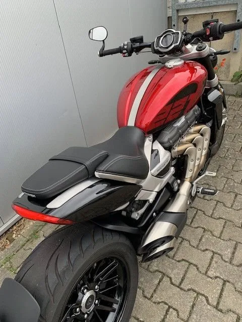 Triumph Rocket 3 R