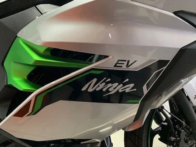Kawasaki Ninja e-1