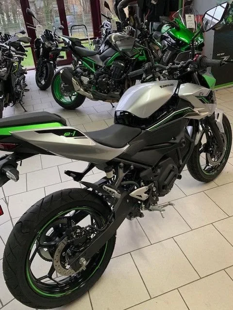 Kawasaki Z e-1