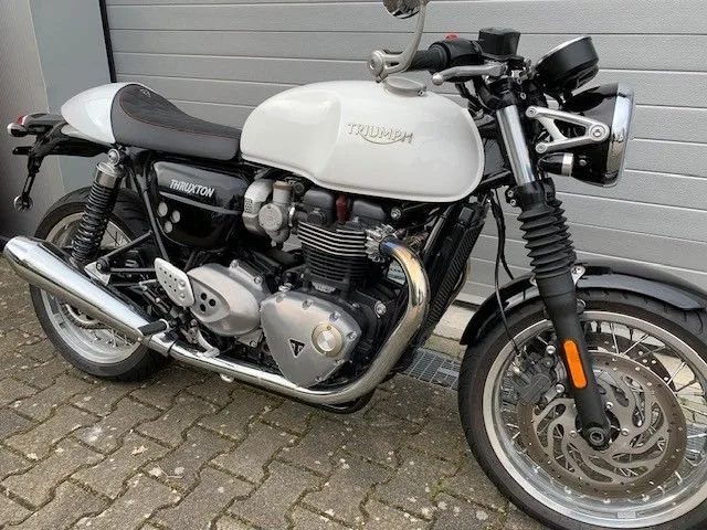 Triumph Thruxton 1200