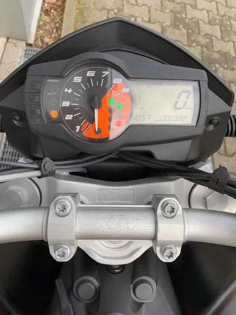 KTM 690 Duke