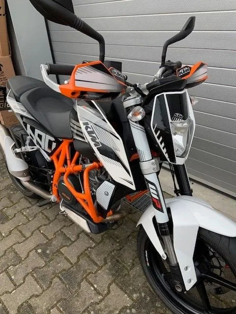 KTM 690 Duke