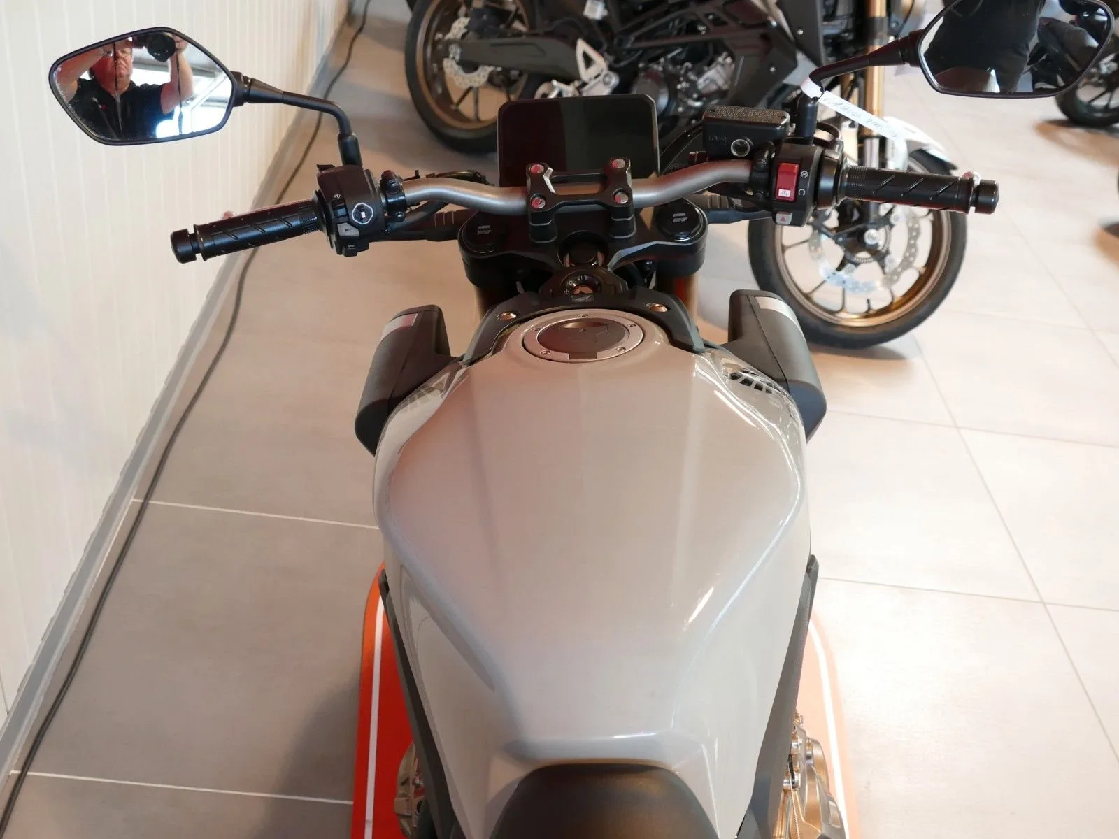 Honda CB650R ABS