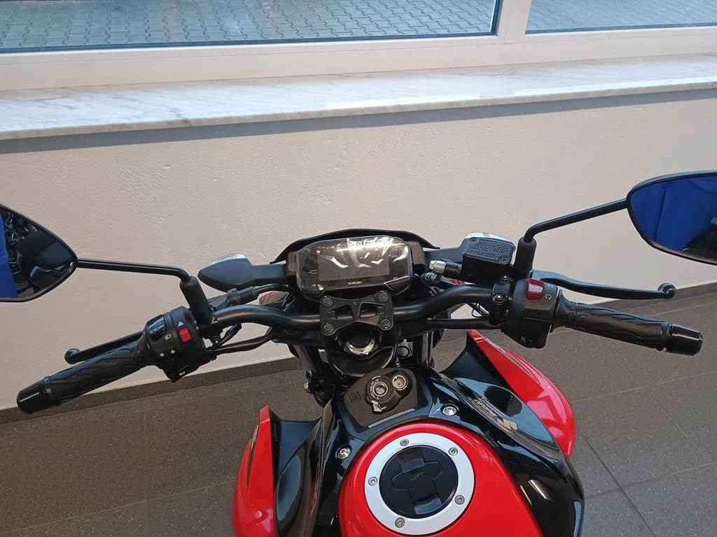 Suzuki GSX-S125
