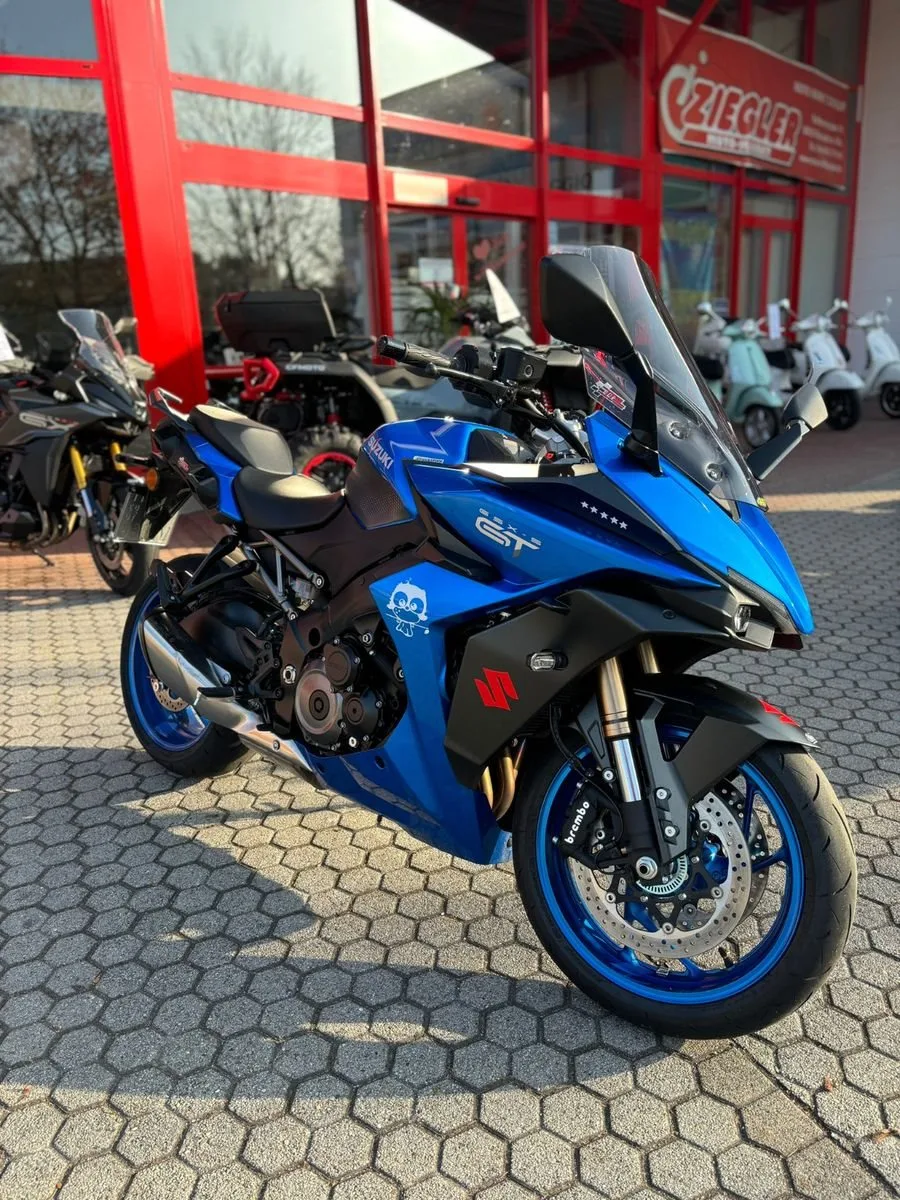Suzuki GSX-S1000GT Top