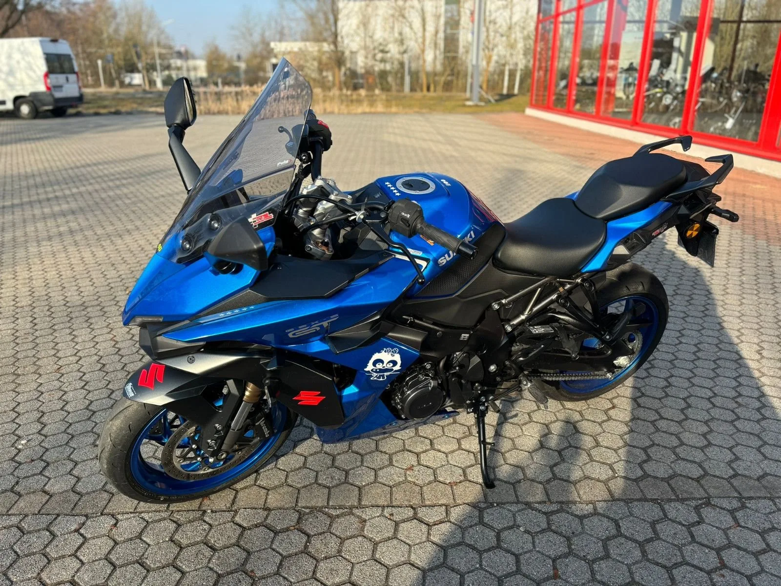 Suzuki GSX-S1000GT Top