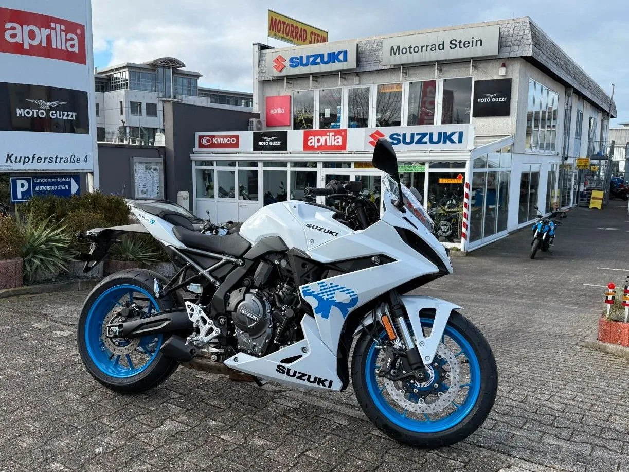 Suzuki GSX-8R