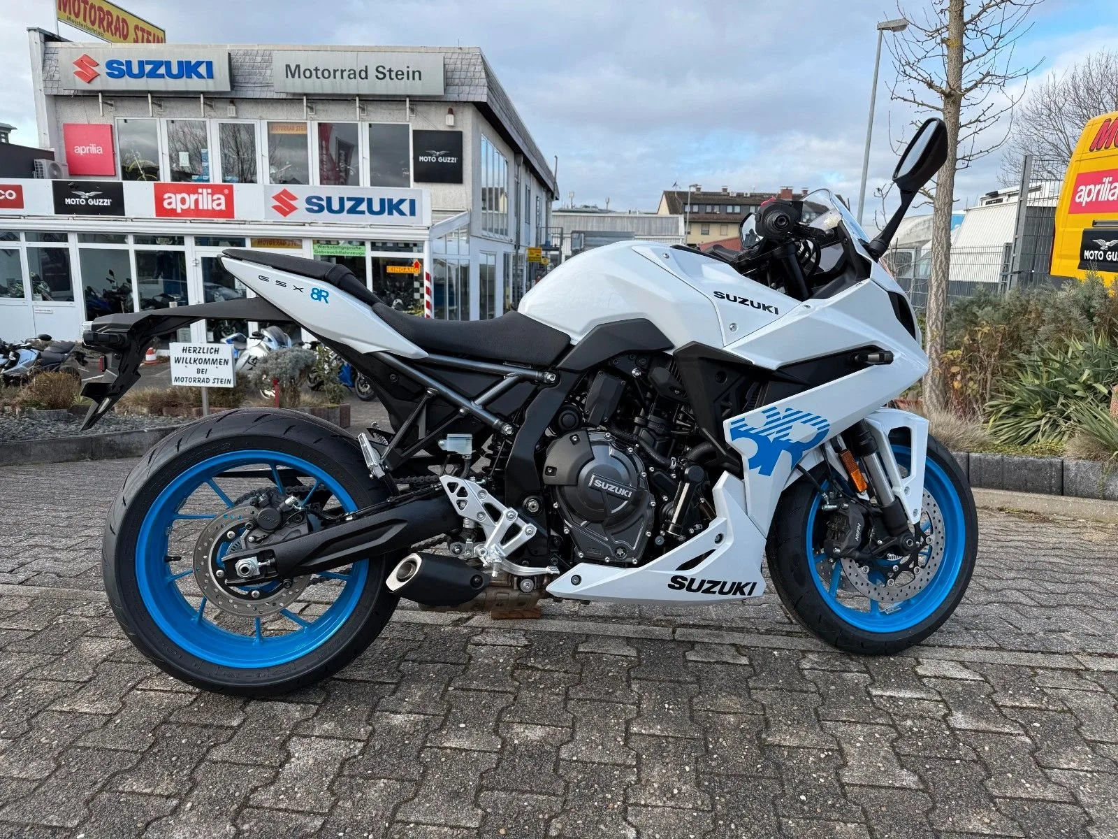Suzuki GSX-8R