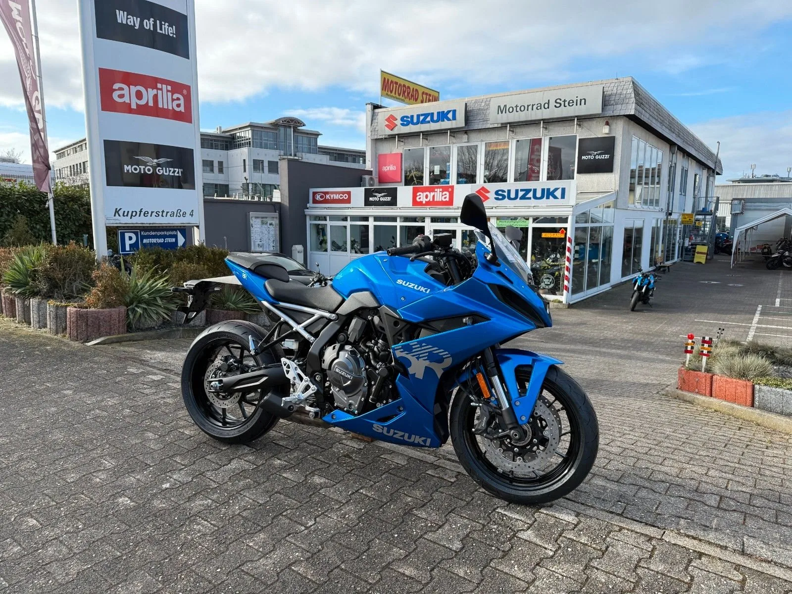 Suzuki GSX-8R