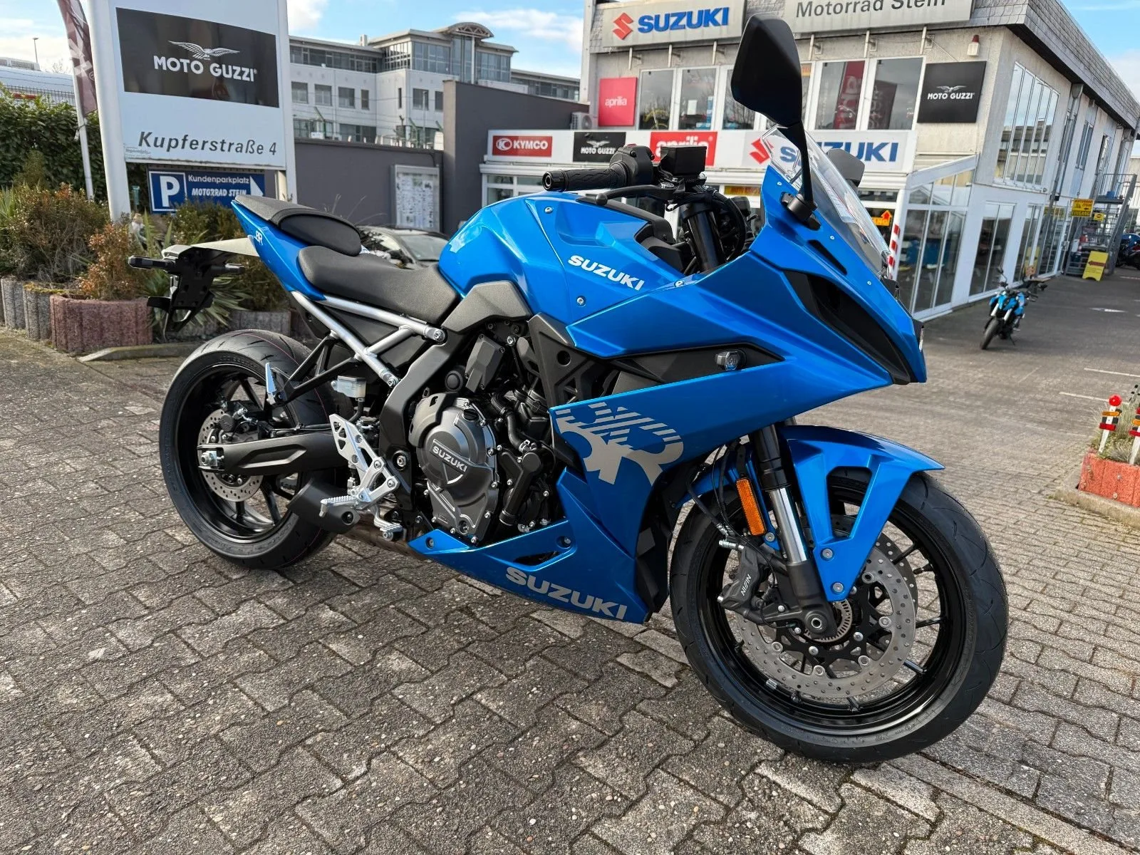 Suzuki GSX-8R