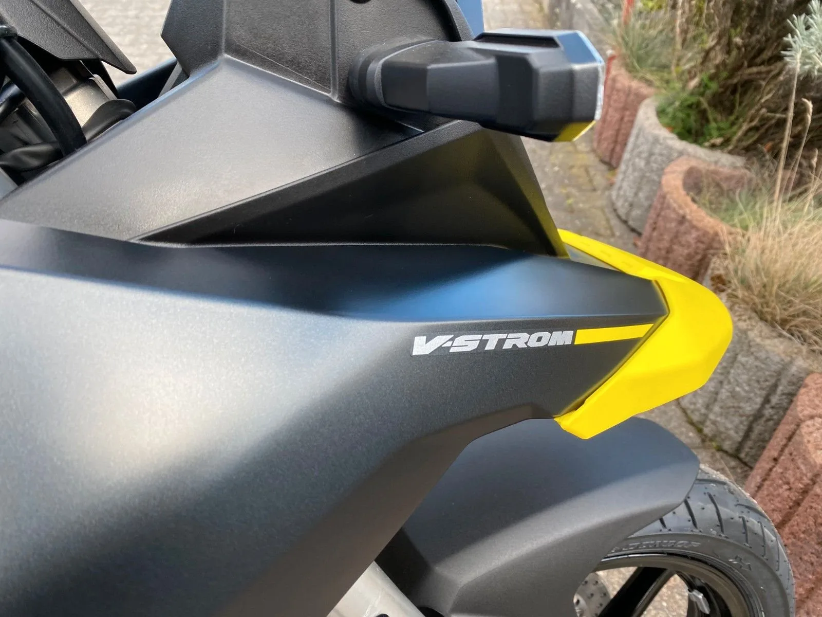 Suzuki V-Strom 800