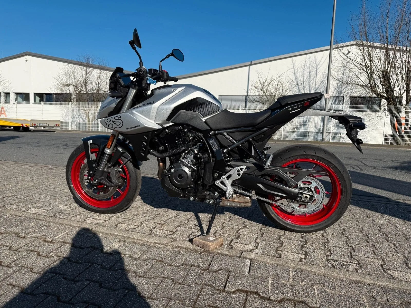 Suzuki GSX-8S