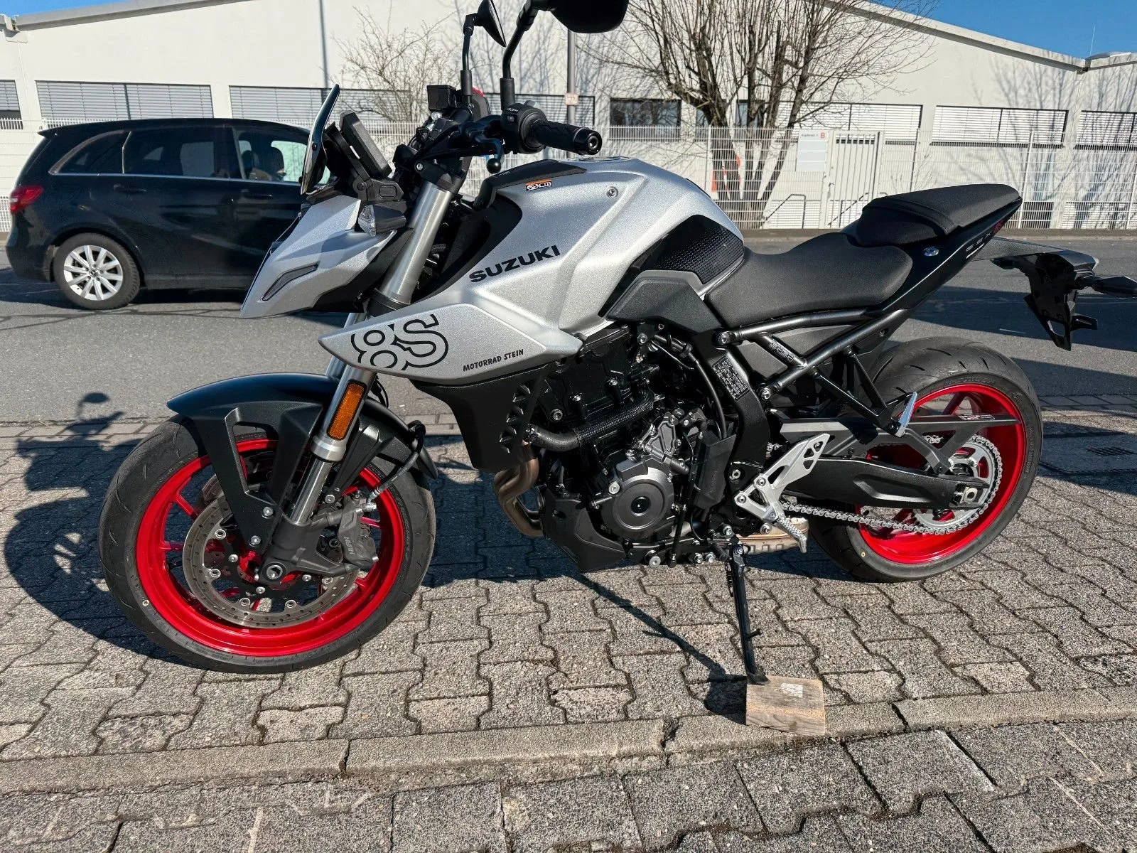 Suzuki GSX-8S