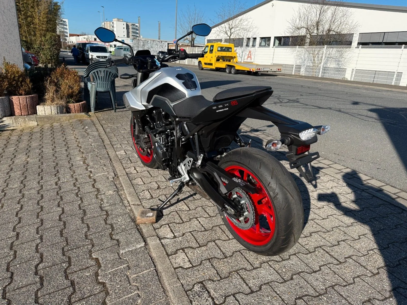 Suzuki GSX-8S