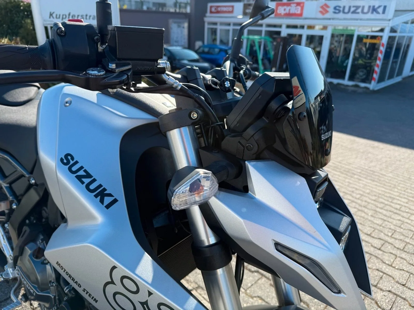 Suzuki GSX-8S