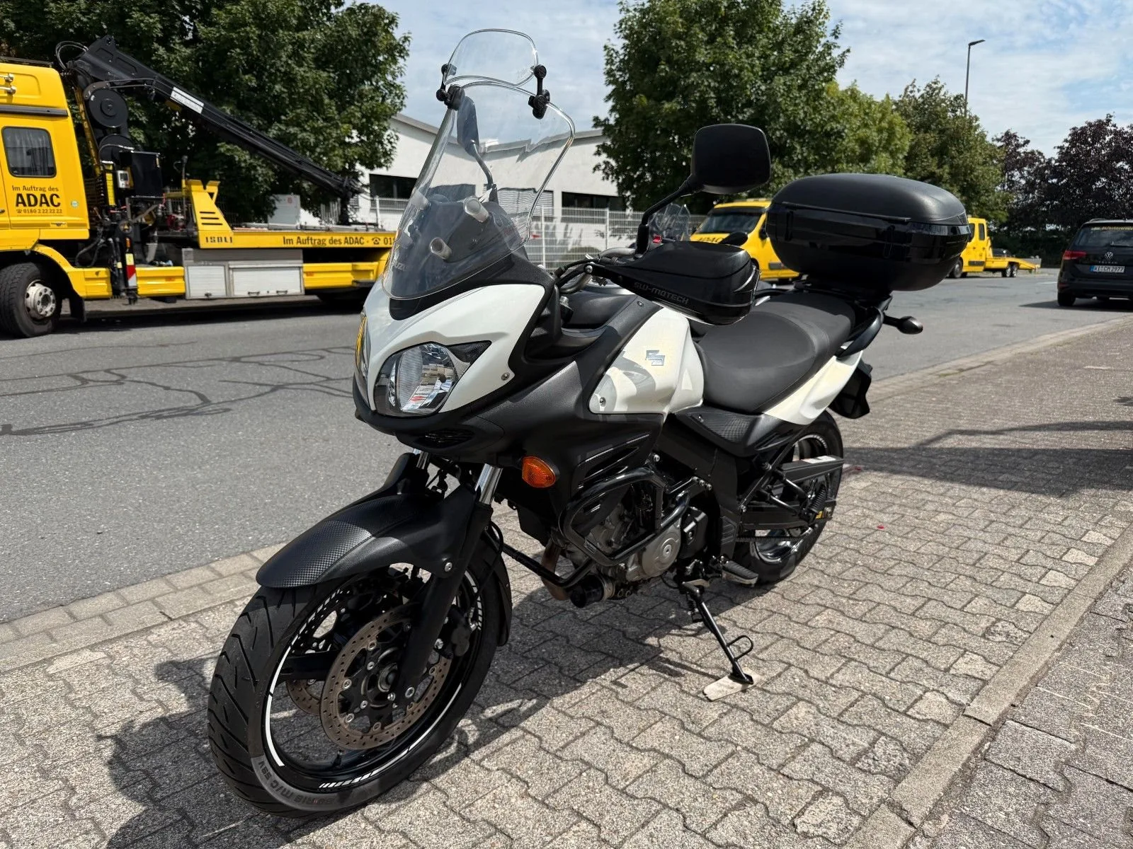 Suzuki V-Strom 650