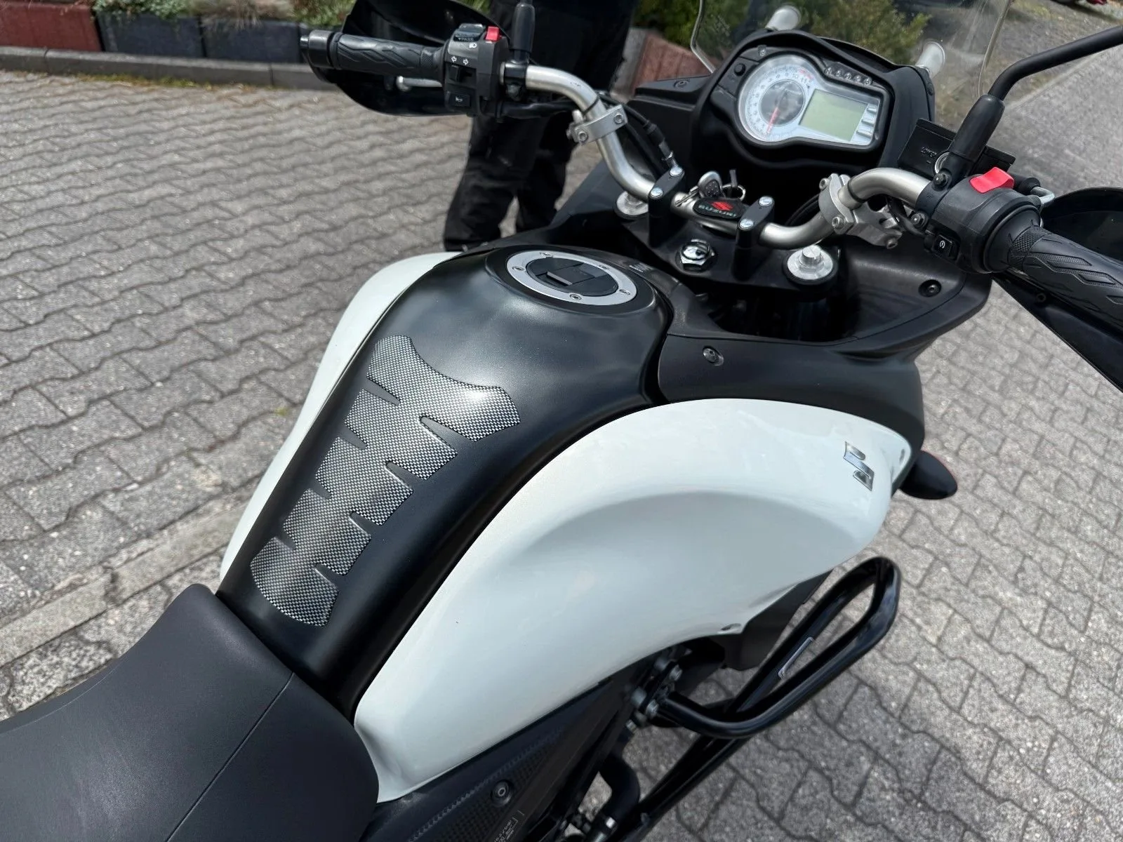 Suzuki V-Strom 650