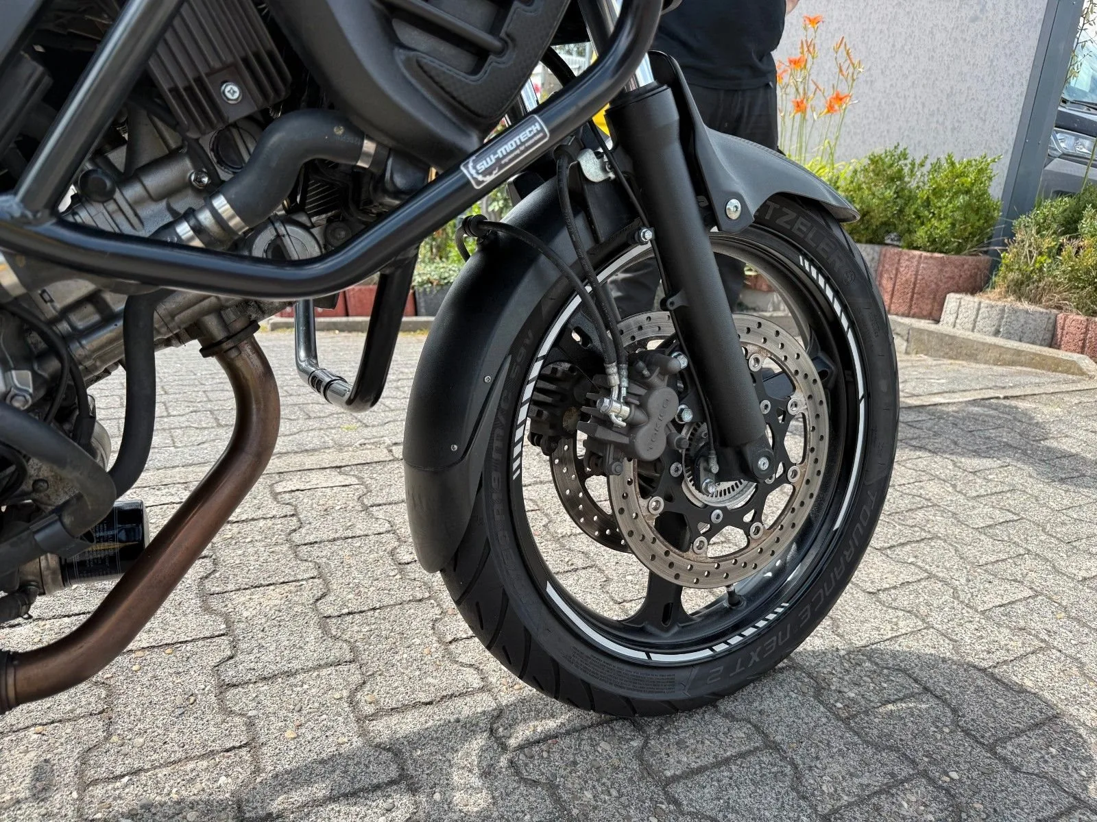 Suzuki V-Strom 650