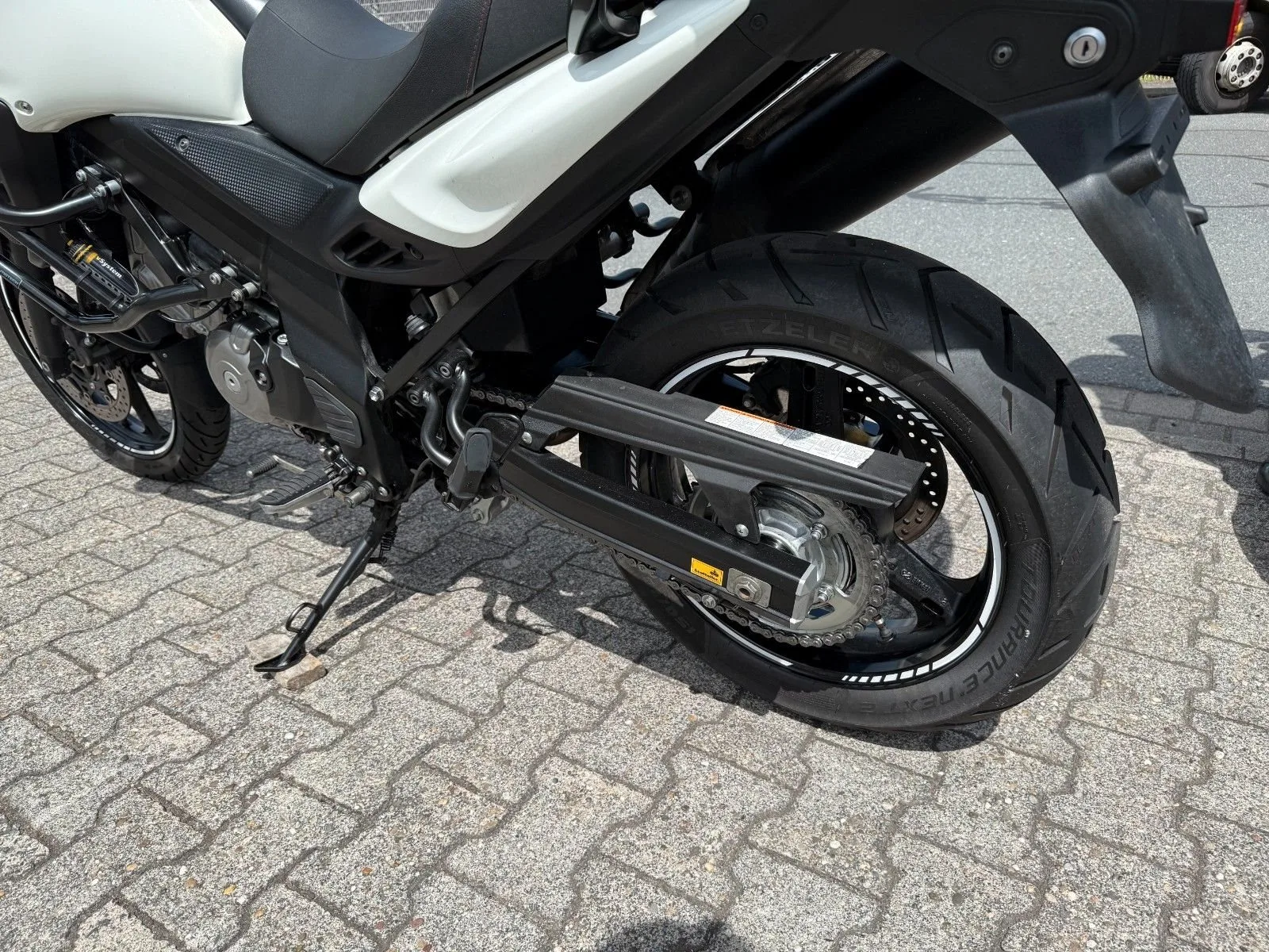 Suzuki V-Strom 650