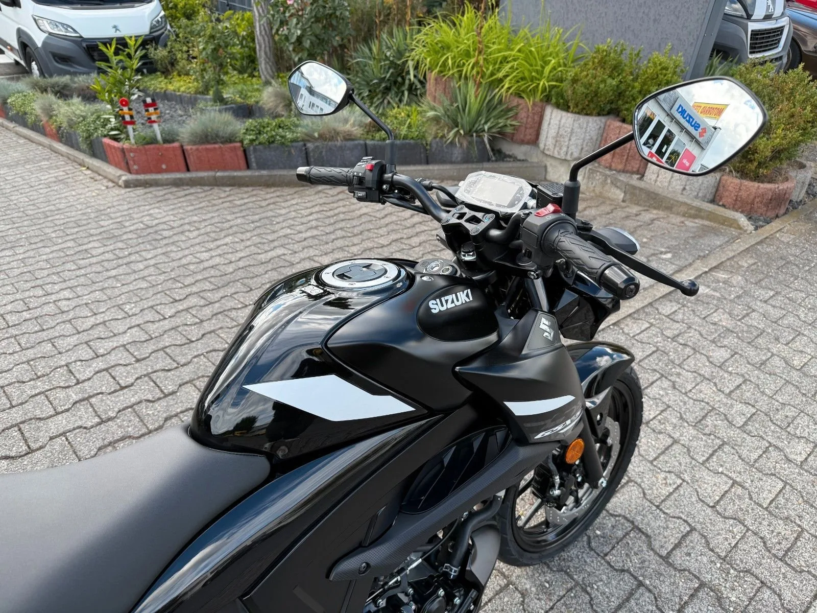 Suzuki GSX-S125