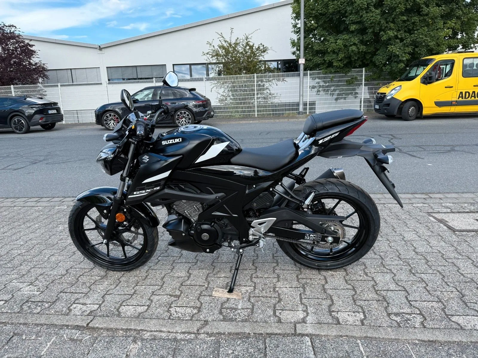 Suzuki GSX-S125