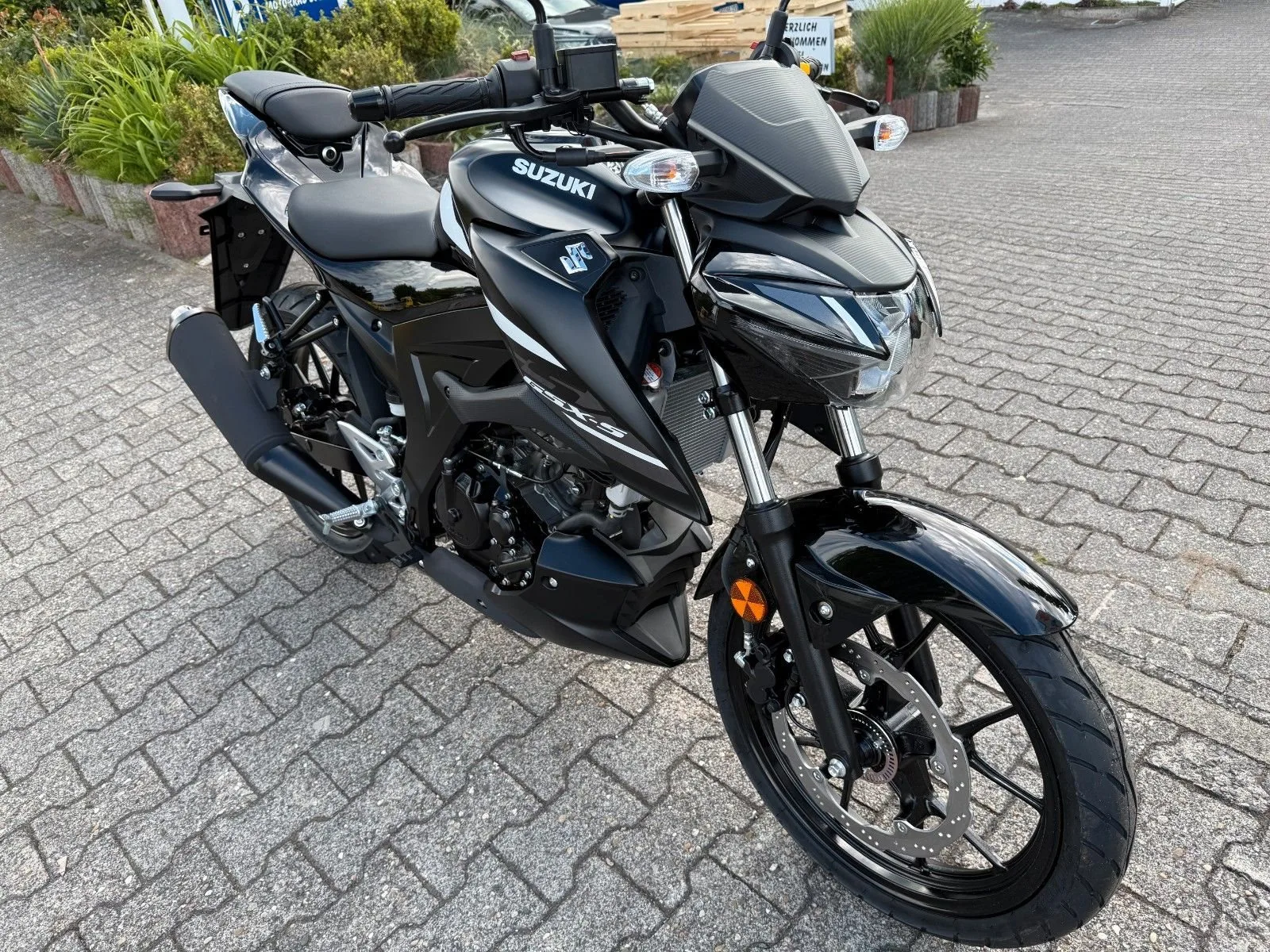 Suzuki GSX-S125