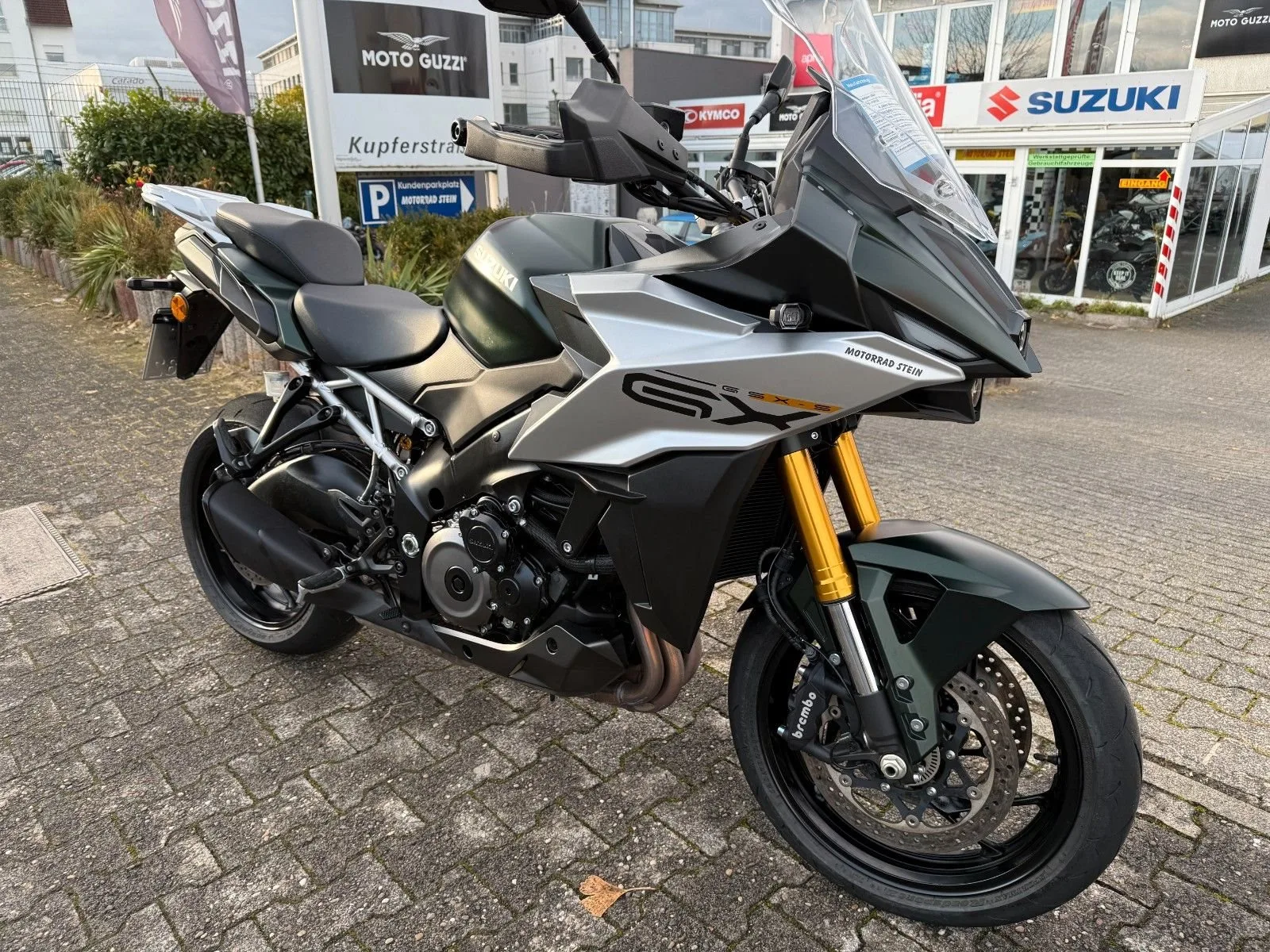 Suzuki GSX-S1000GX