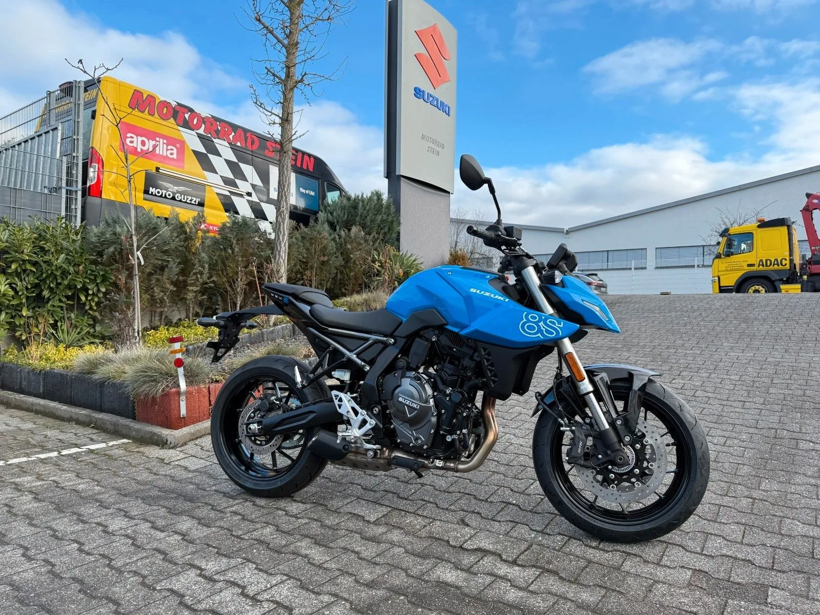 Suzuki GSX-8S