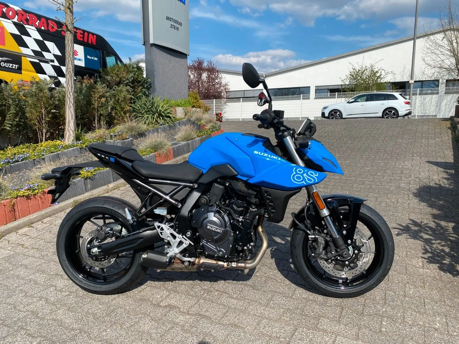 Suzuki GSX-8S