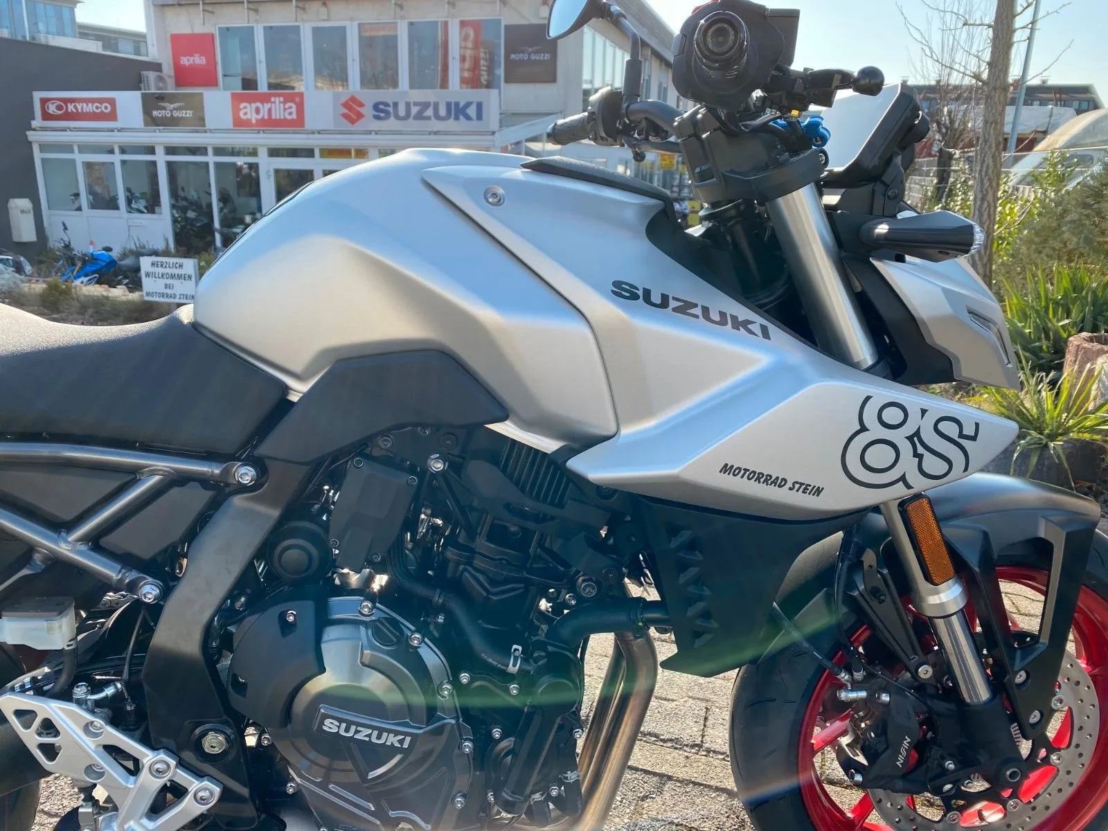 Suzuki GSX-8S