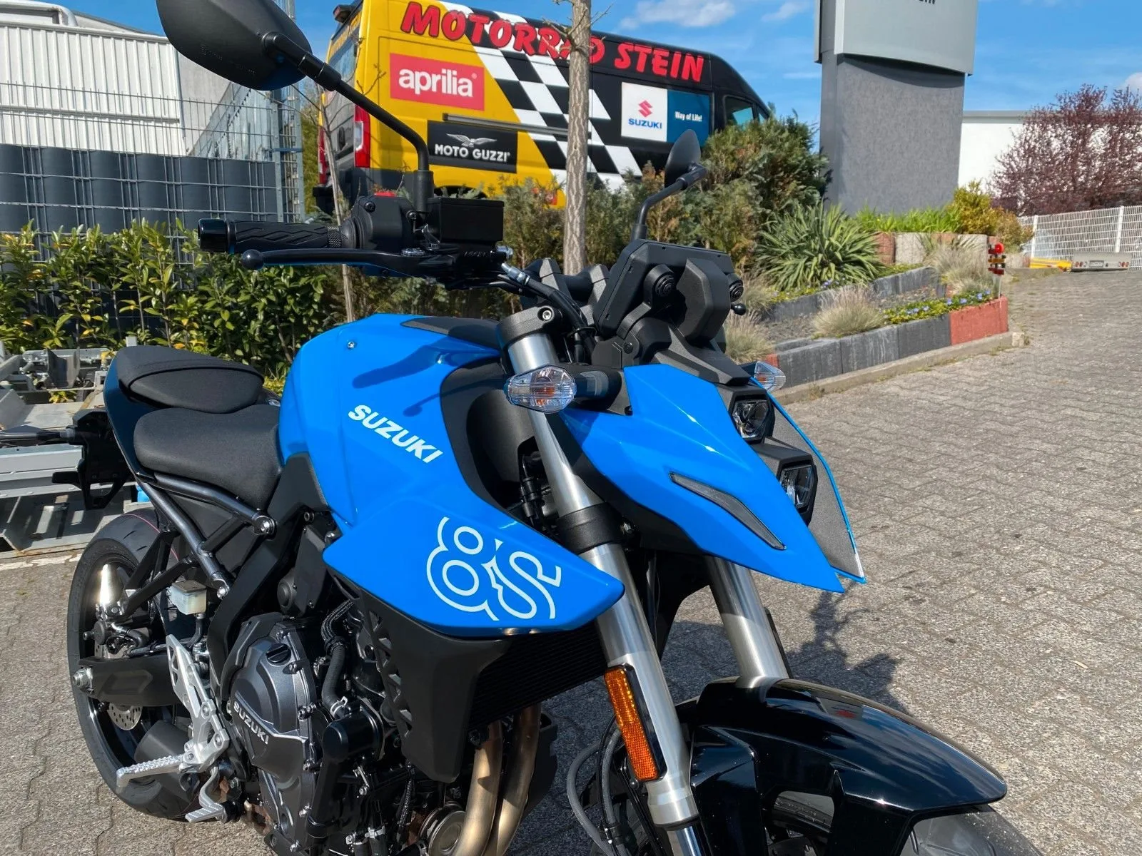 Suzuki GSX-8S