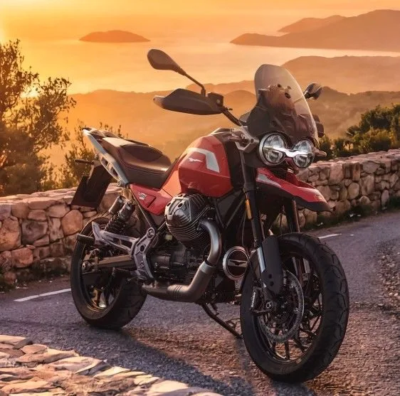 Moto Guzzi V85 Strada