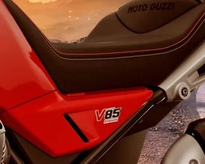 Moto Guzzi V85 Strada