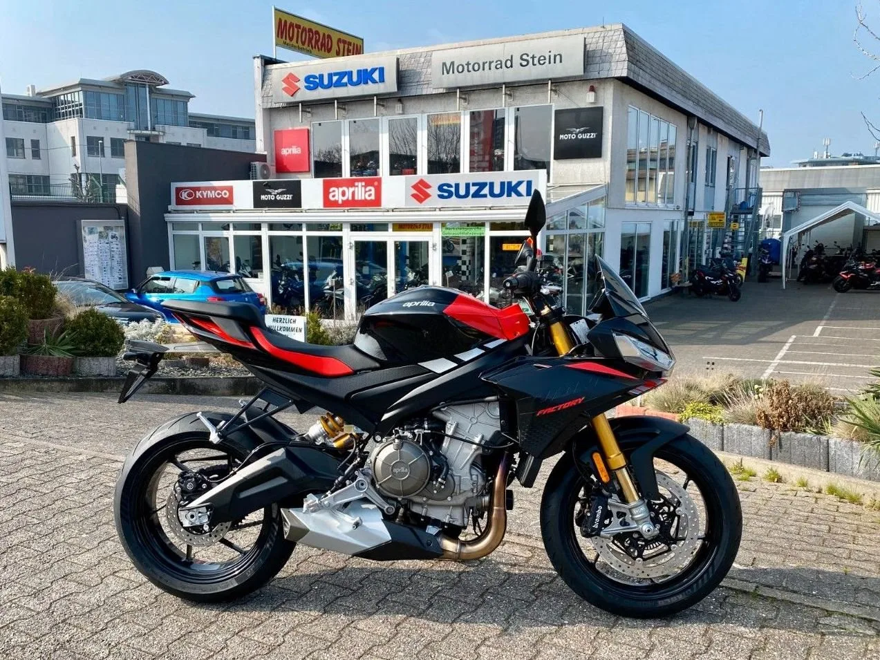 Aprilia Tuono 660 Factory
