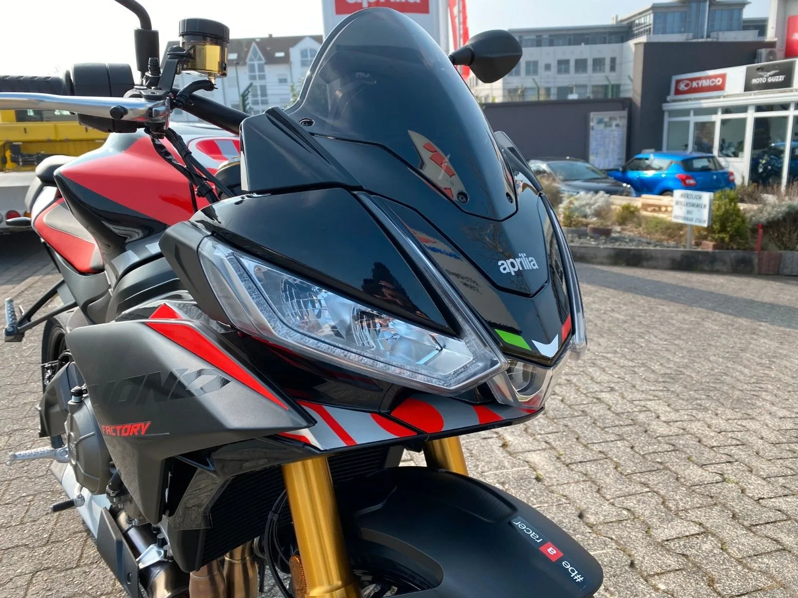 Aprilia Tuono 660 Factory