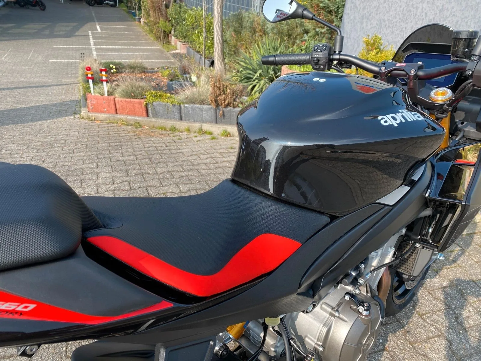 Aprilia Tuono 660 Factory