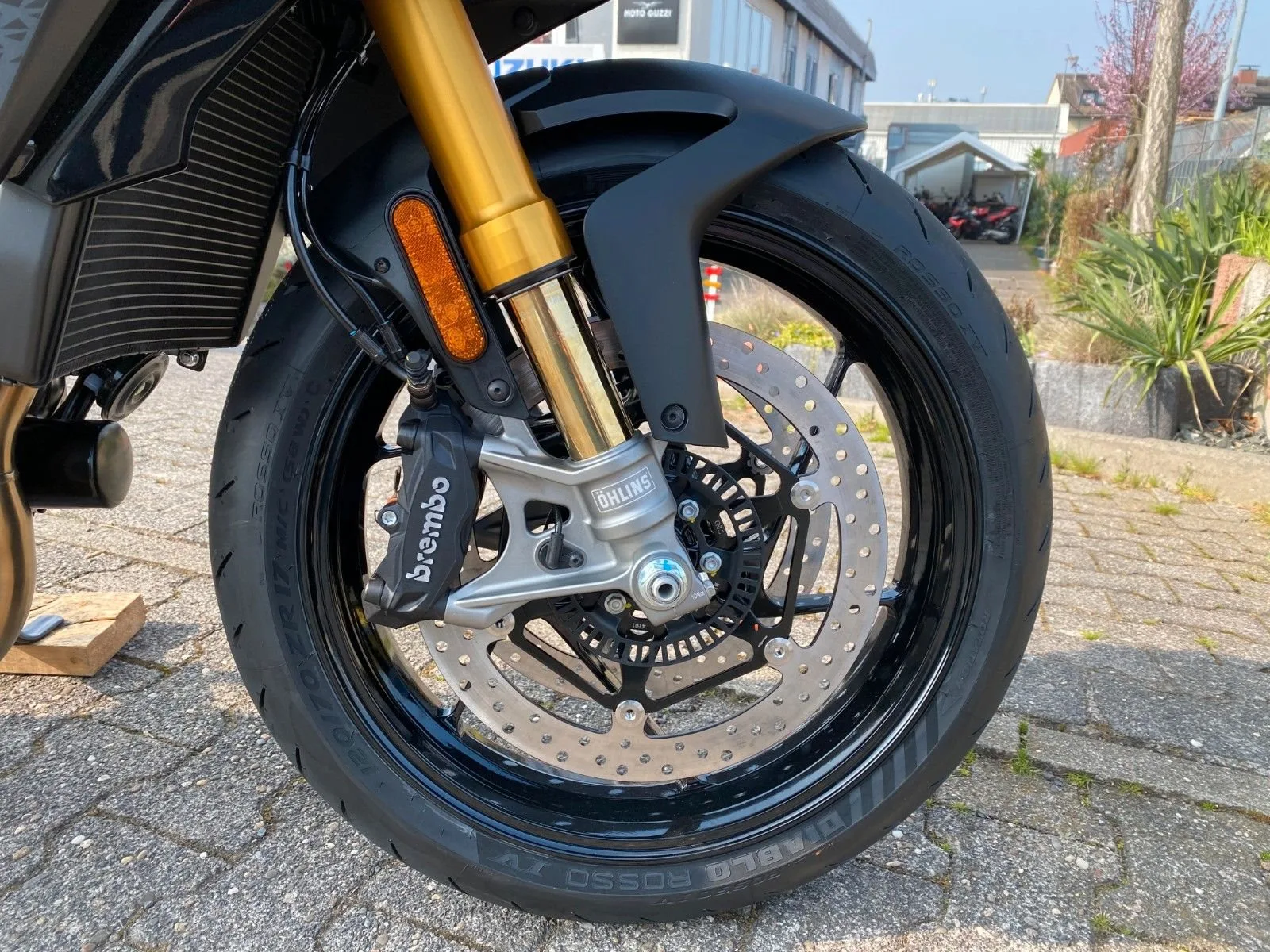 Aprilia Tuono 660 Factory
