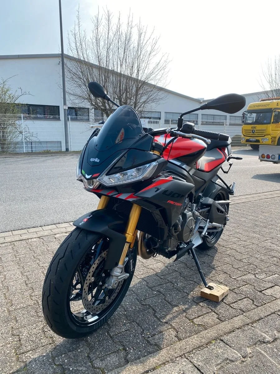 Aprilia Tuono 660 Factory