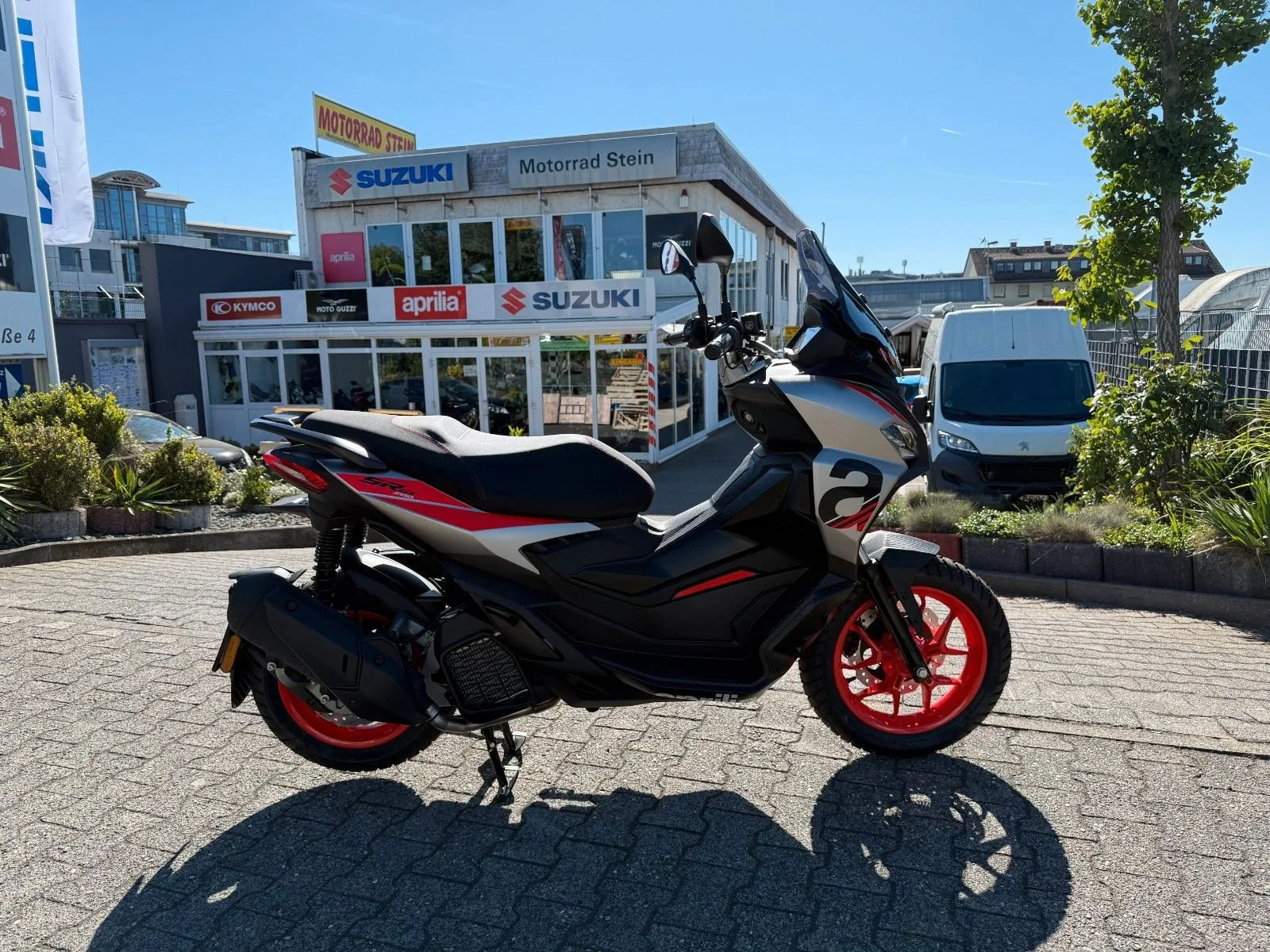 Aprilia SR GT Sport 200