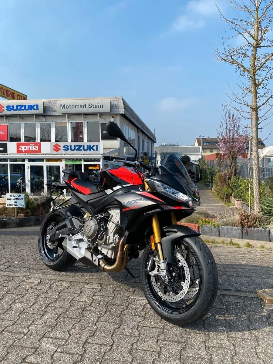 Aprilia Tuono 660 Factory