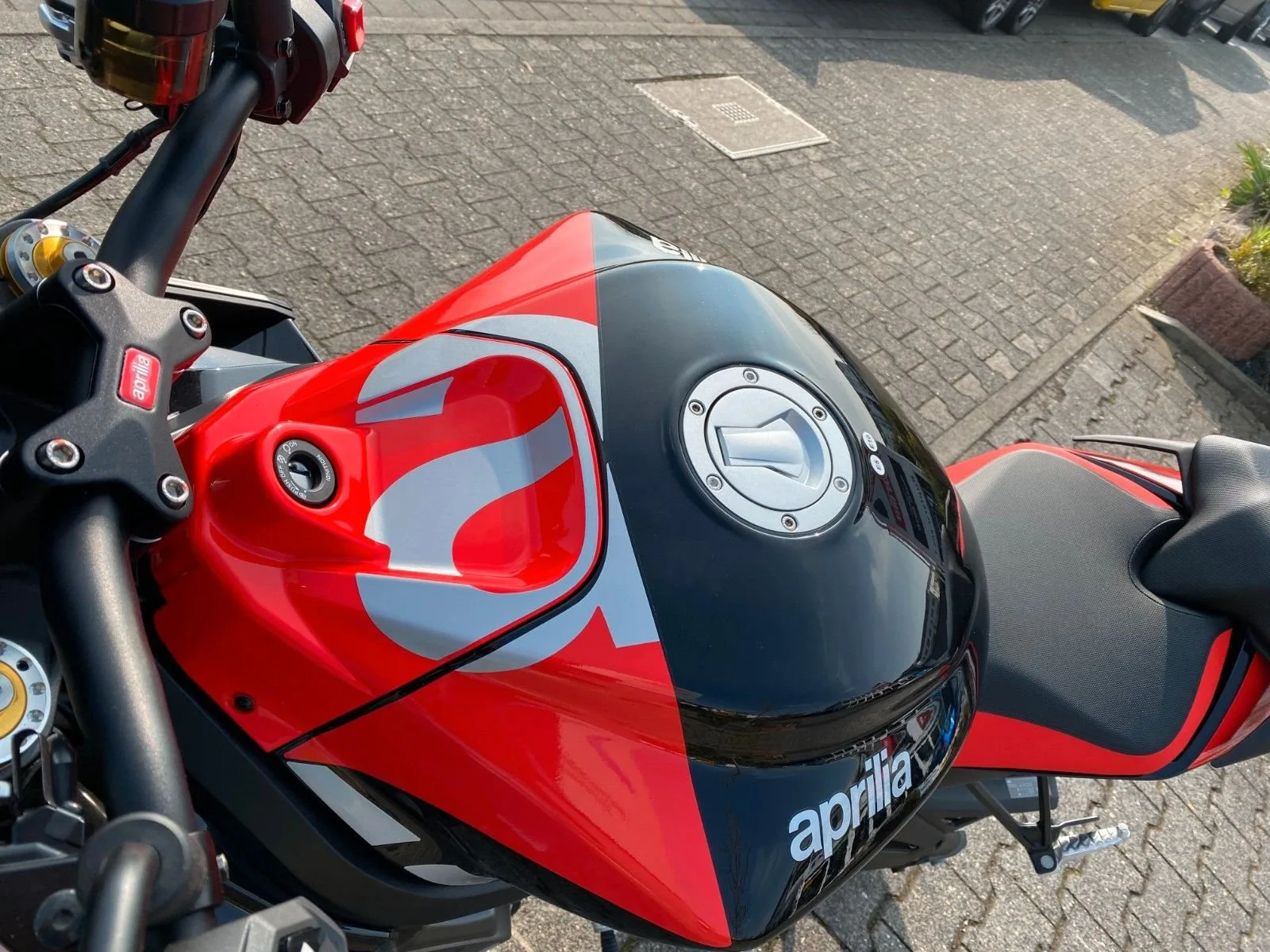 Aprilia Tuono 660 Factory