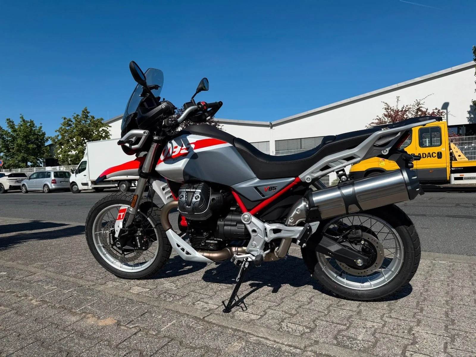 Moto Guzzi V85 TT