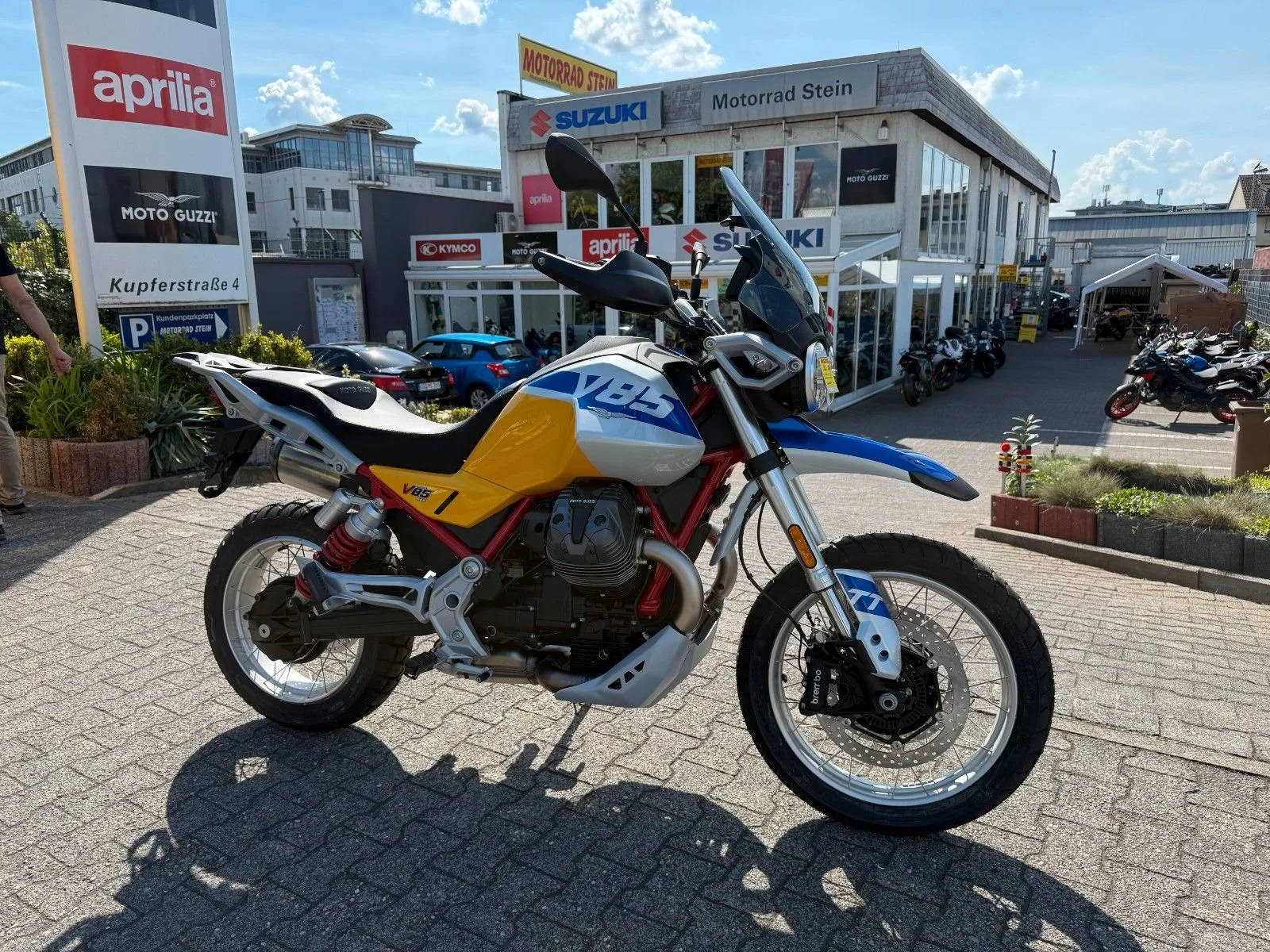 Moto Guzzi V85 TT