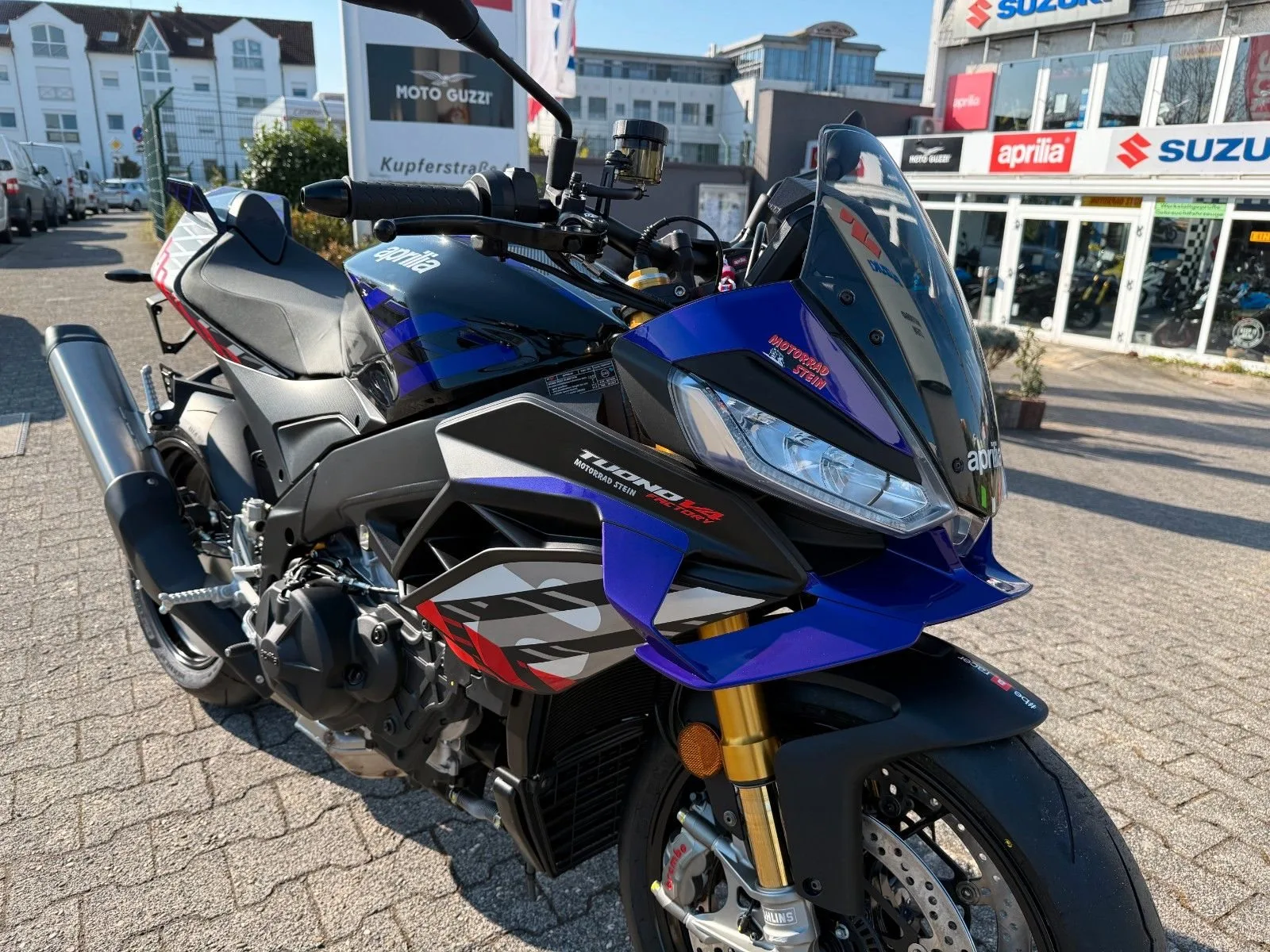 Aprilia Tuono V4 1100 Factory