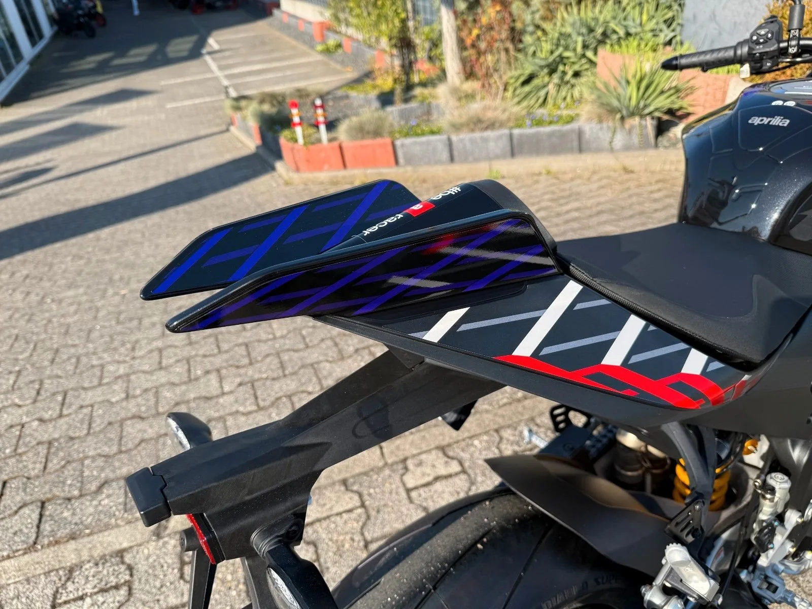 Aprilia Tuono V4 1100 Factory