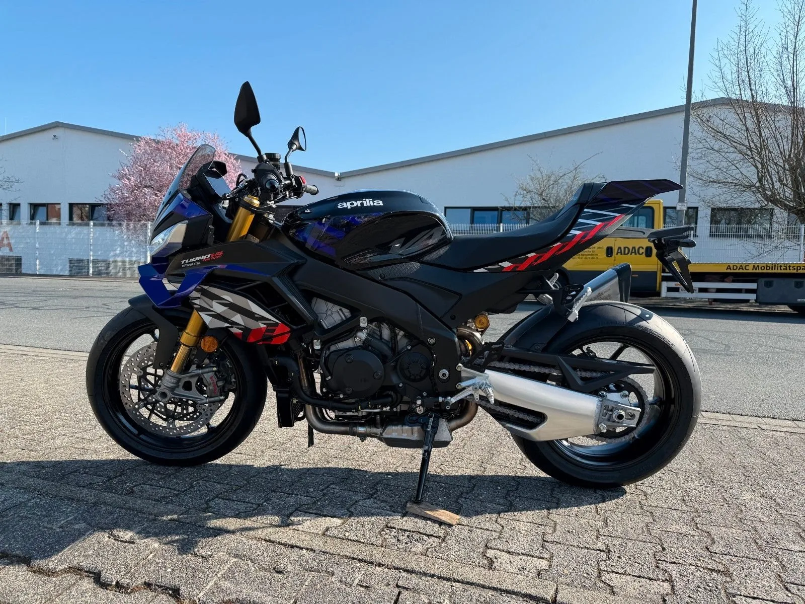 Aprilia Tuono V4 1100 Factory