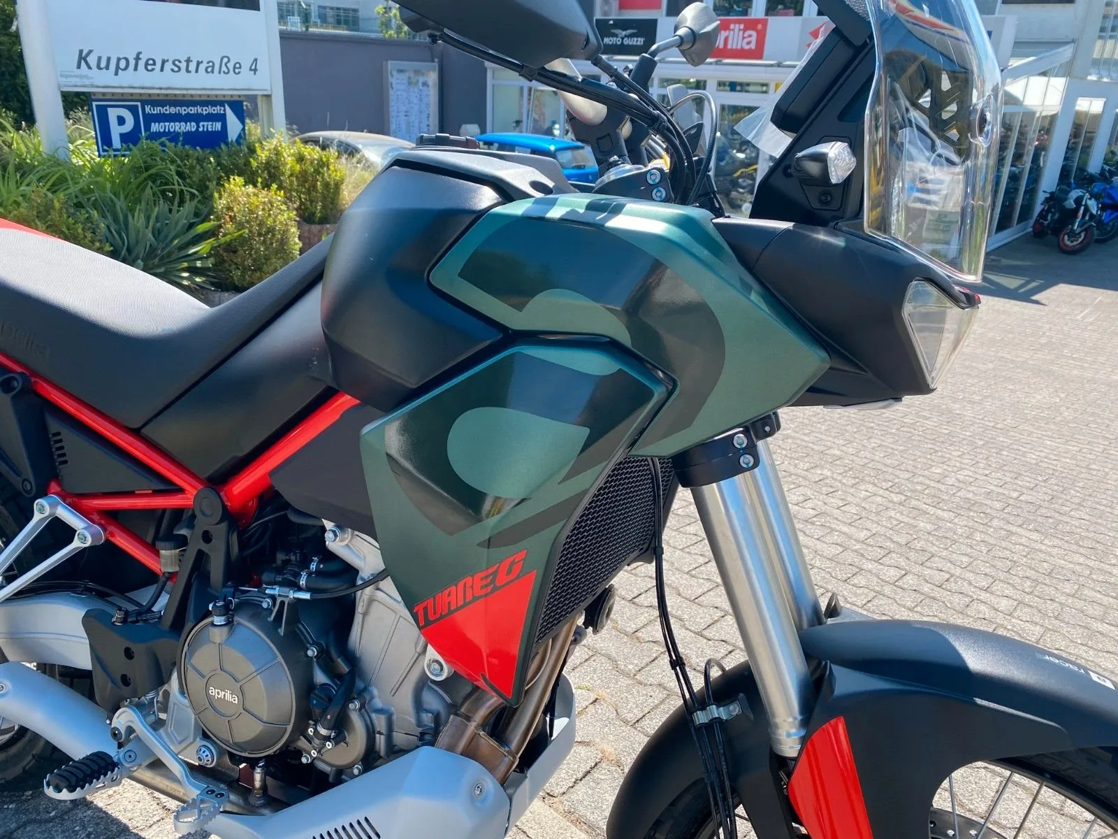 Aprilia Tuareg 660