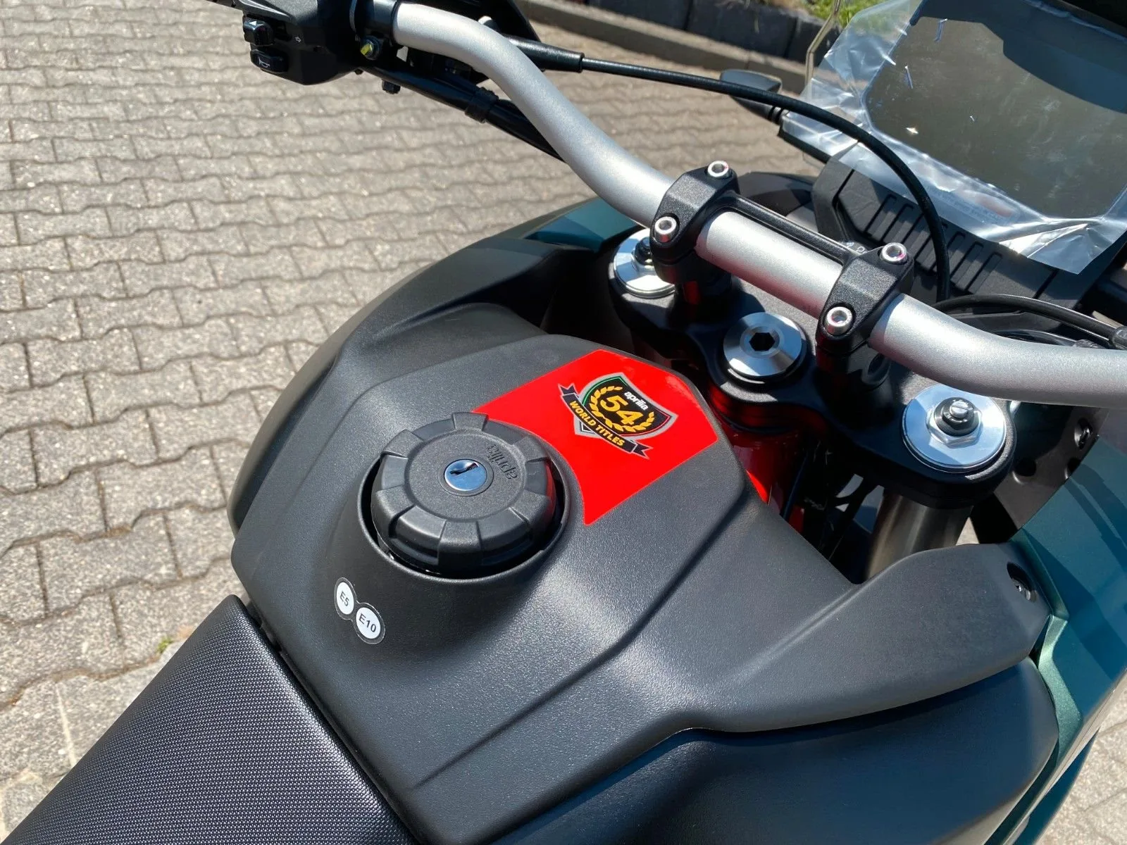 Aprilia Tuareg 660