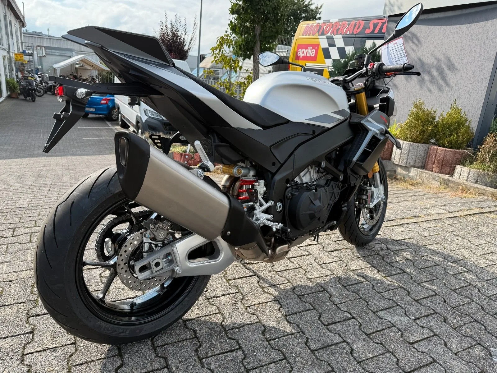 Aprilia Tuono V4 1100 RR