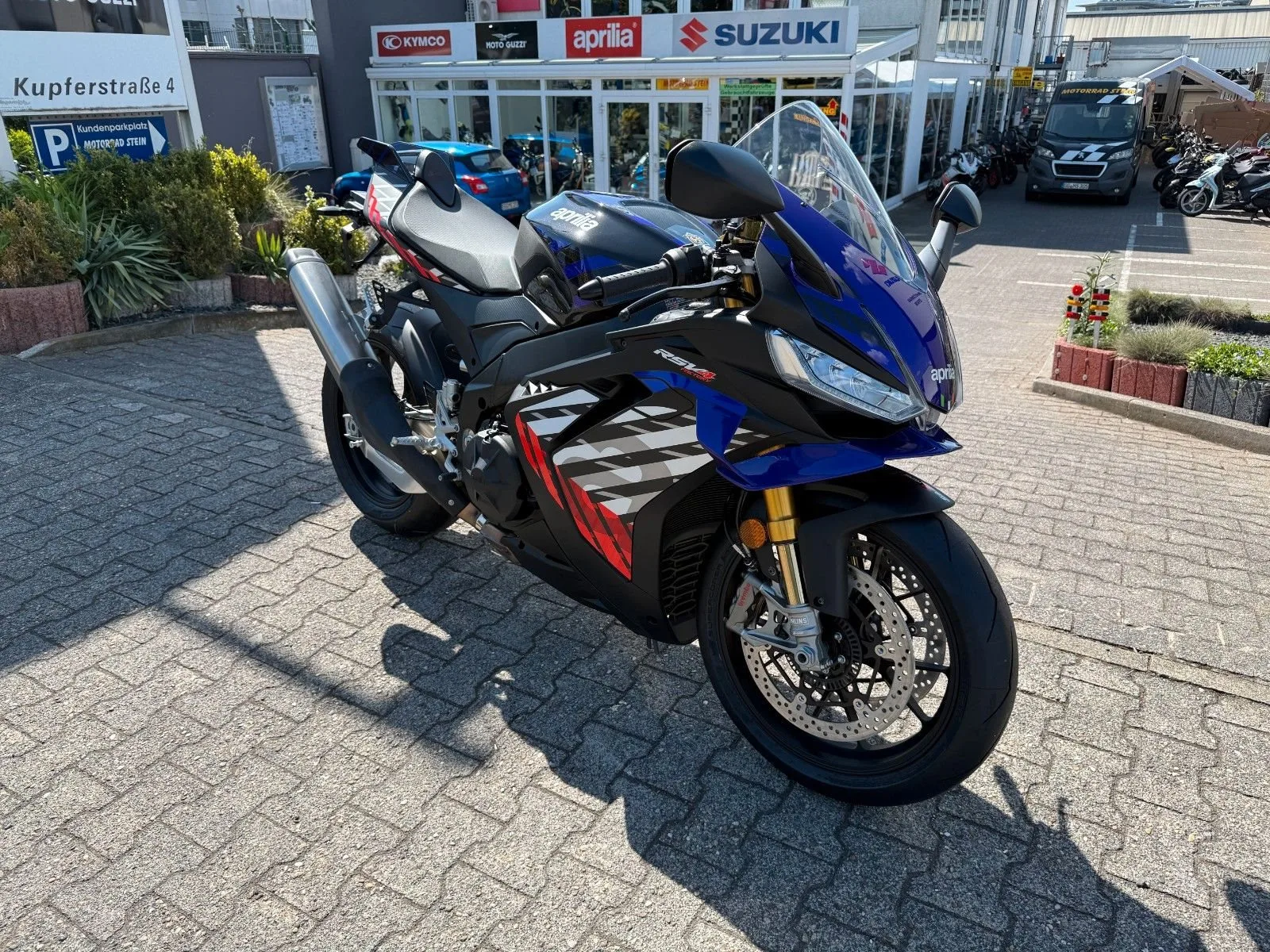 Aprilia RSV4 1100 Factory